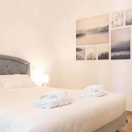The Best Rent - Elegant Five-Bedrooms Apartment Near Colosseo Рим Екстер'єр фото