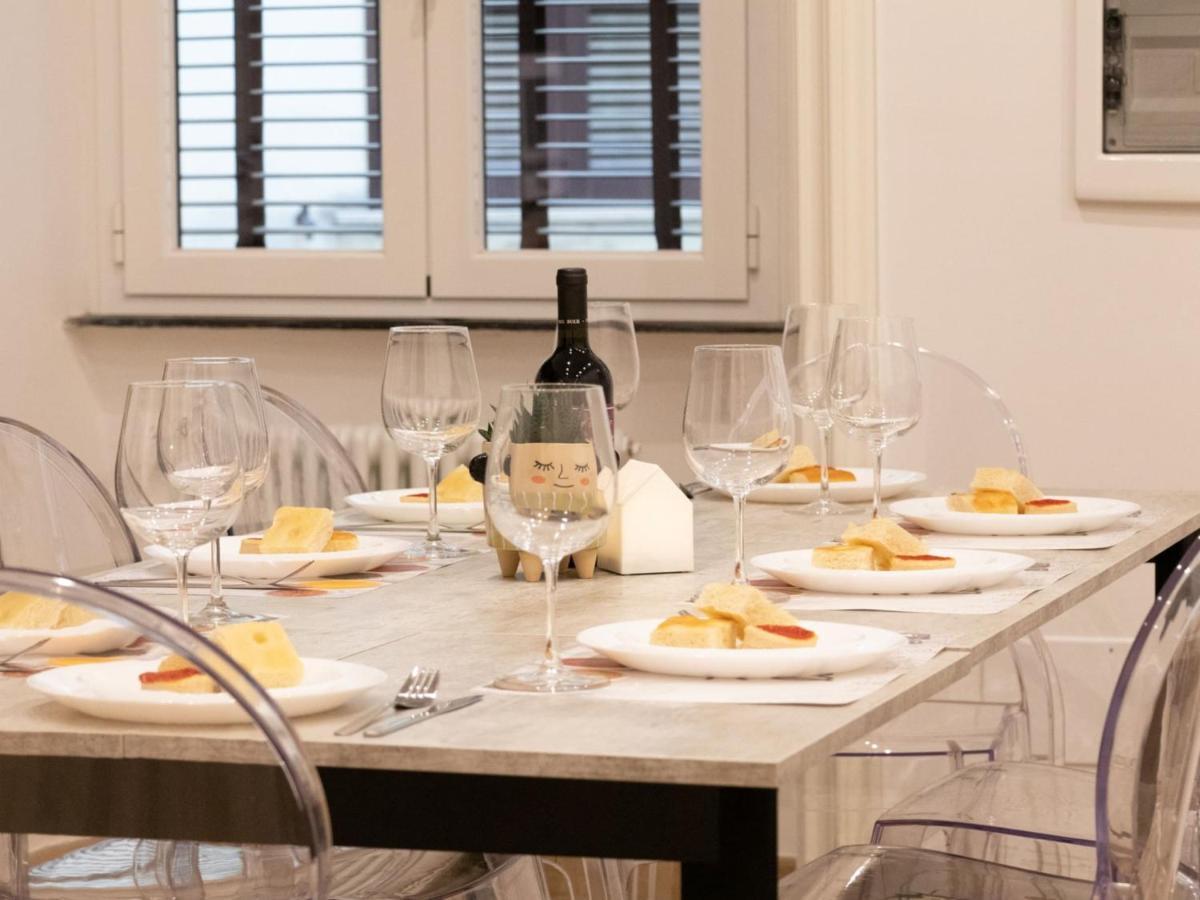 The Best Rent - Elegant Five-Bedrooms Apartment Near Colosseo Рим Екстер'єр фото