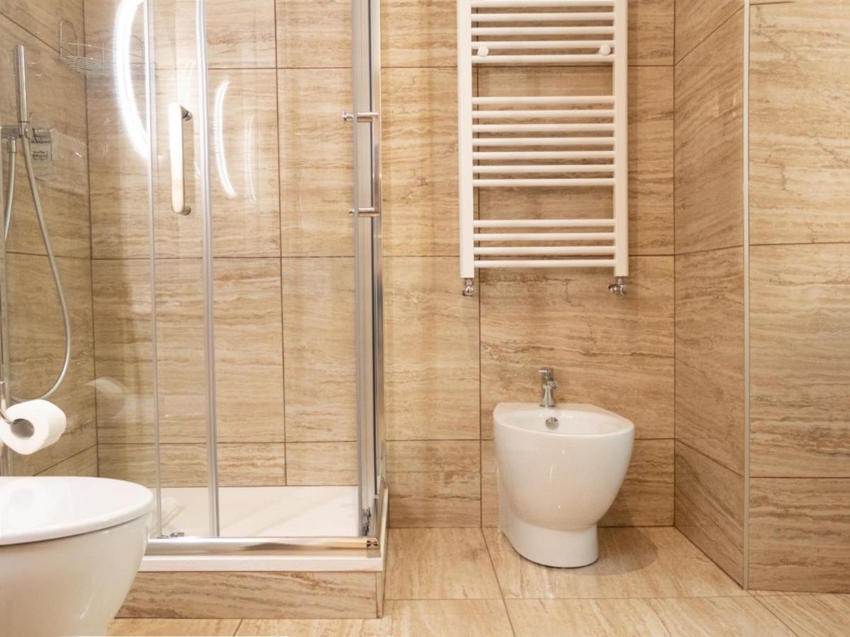 The Best Rent - Elegant Five-Bedrooms Apartment Near Colosseo Рим Екстер'єр фото
